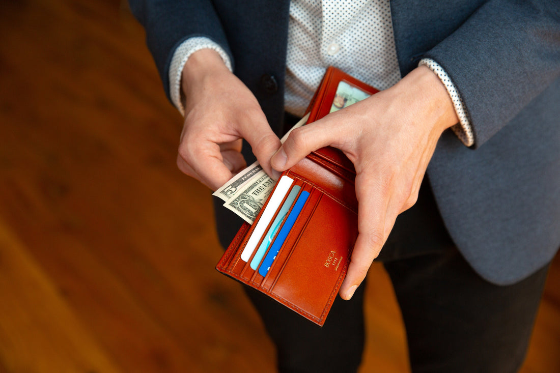 OLD LEATHER ITALIA CREDIT WALLET WITH I.D. PASSCASE - AMBER