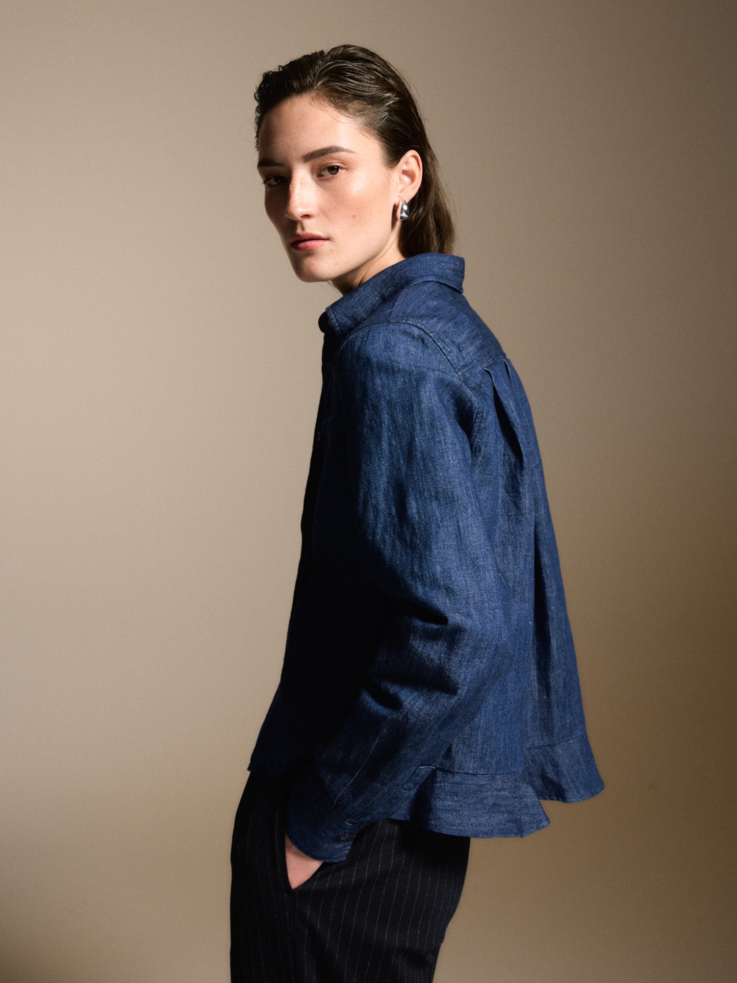 ZENDAYA DARK WASH DENIM TWILL BLOUSE