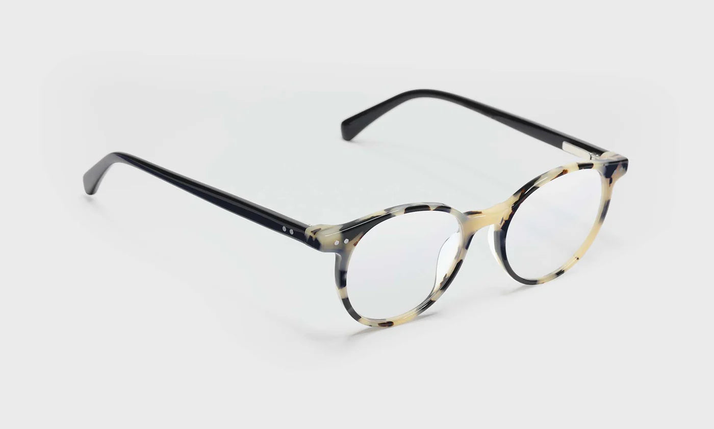 CASE CLOSED WIDE READERS - BLACK AND WHITE TORTOISE