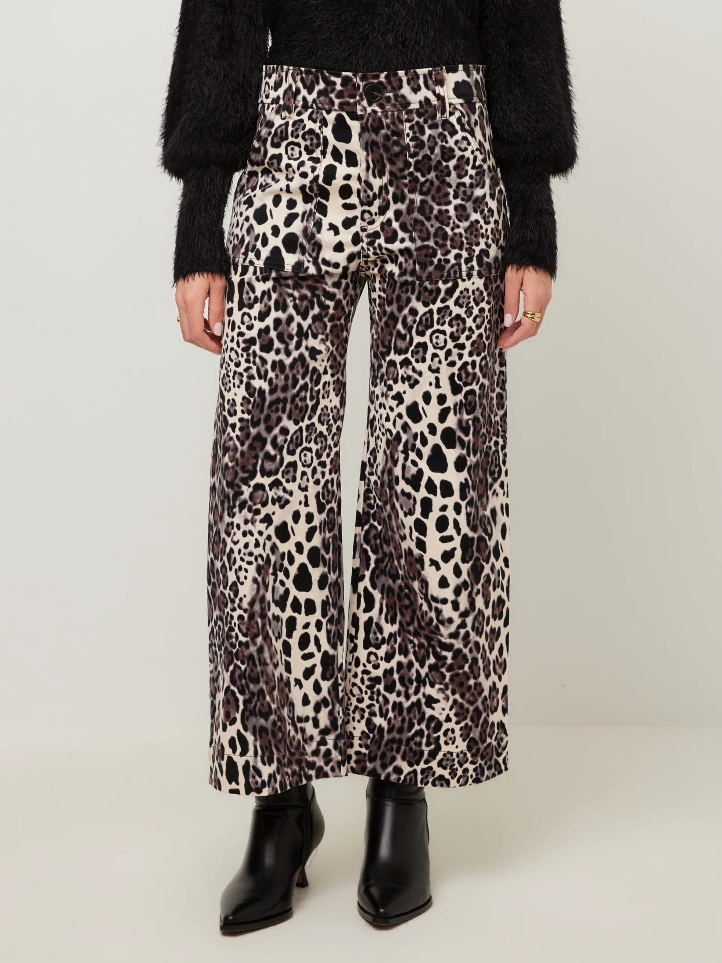 RYLEE CROPPED PANT - ANIMAL PRINT