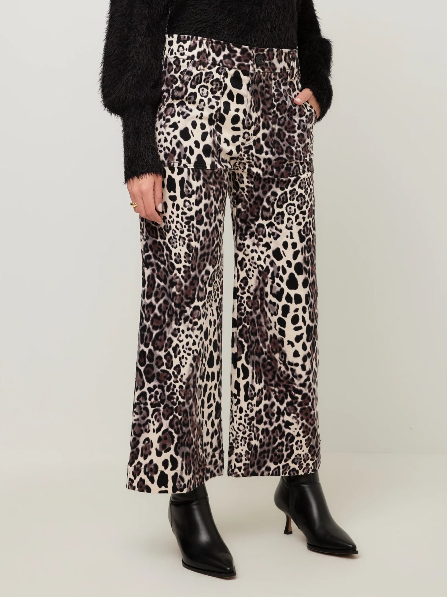 RYLEE CROPPED PANT - ANIMAL PRINT