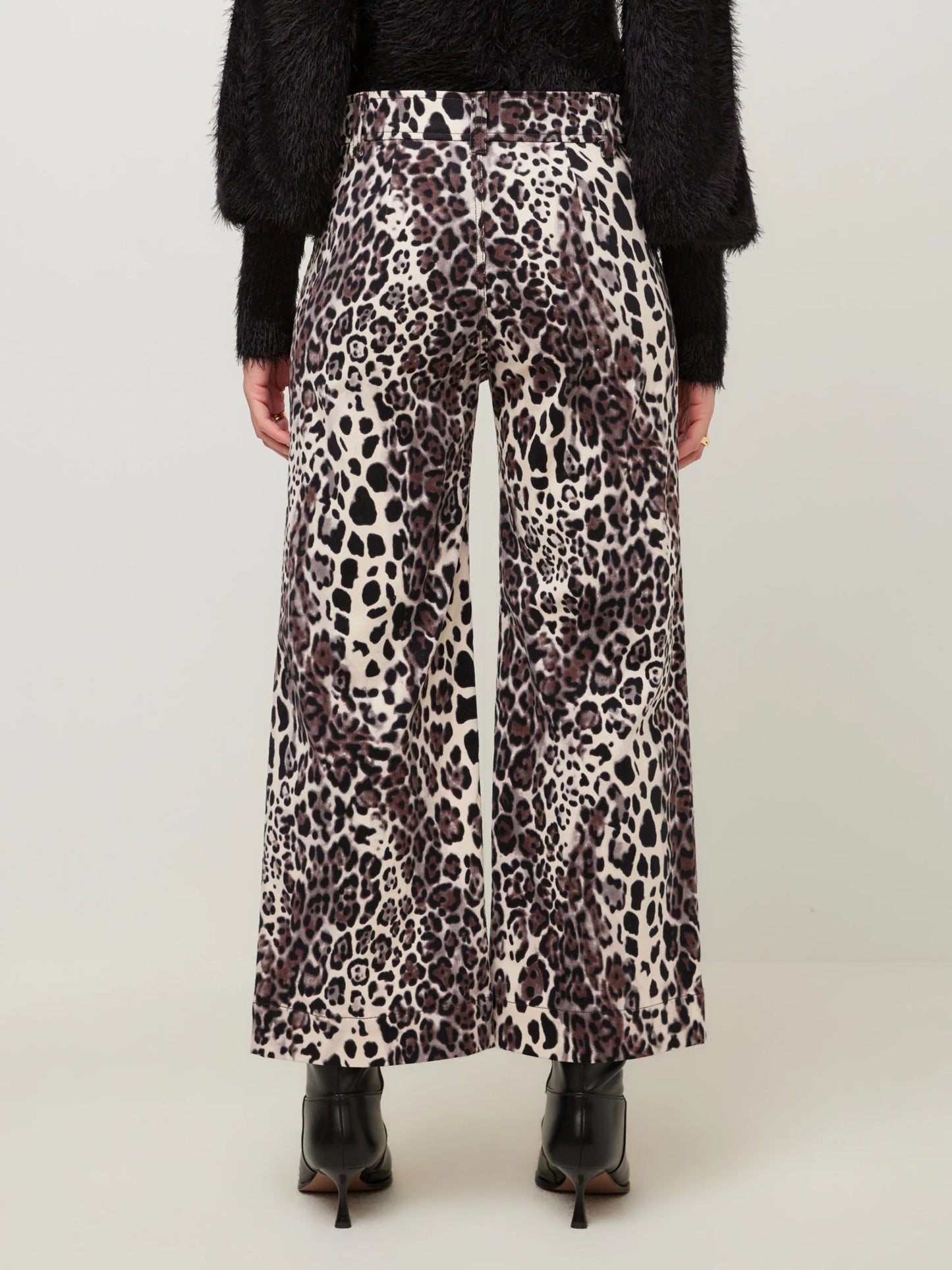RYLEE CROPPED PANT - ANIMAL PRINT