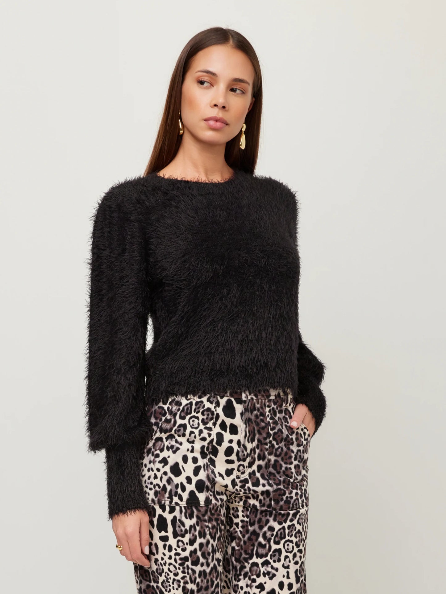 LIA SHIRRED SLEEVE SWEATER - BLACK