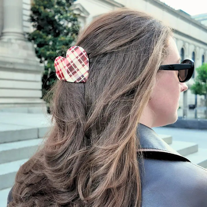 HAND PAINTED HEART CLAW CLIP-RED PLAID
