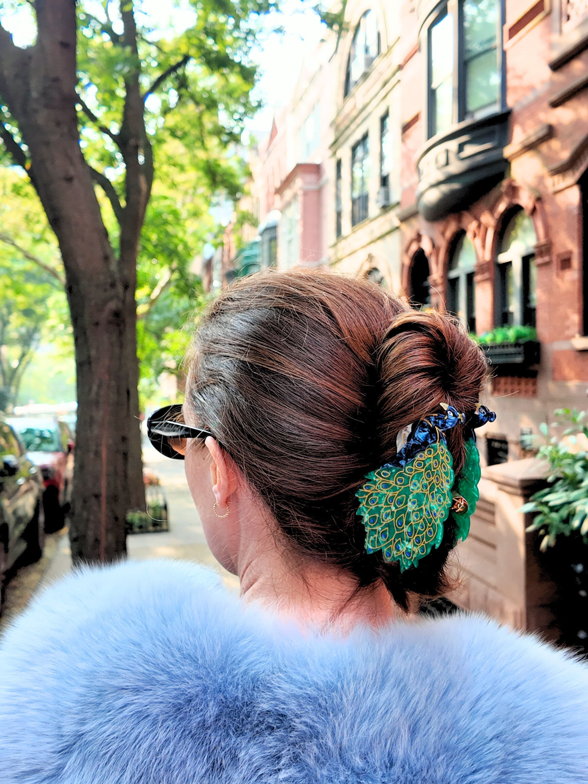 HAND-PAINTED PEACOCK BIRD CLAW HAIR CLIP