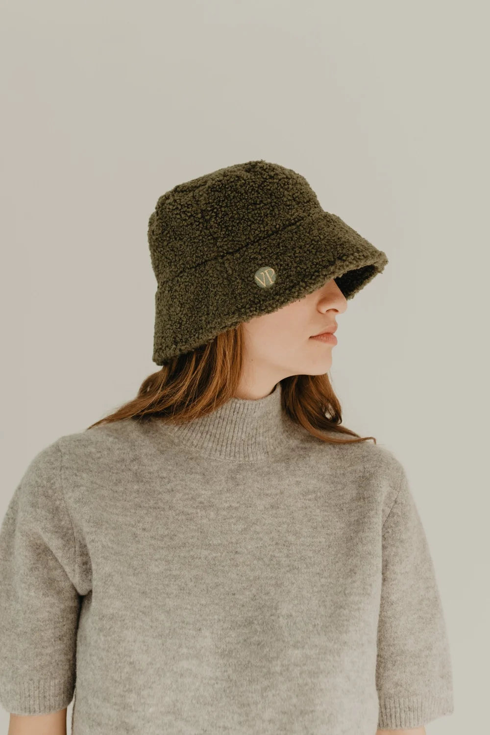 ALOE FAUX SHEARLING BUCKET HAT - KAKI