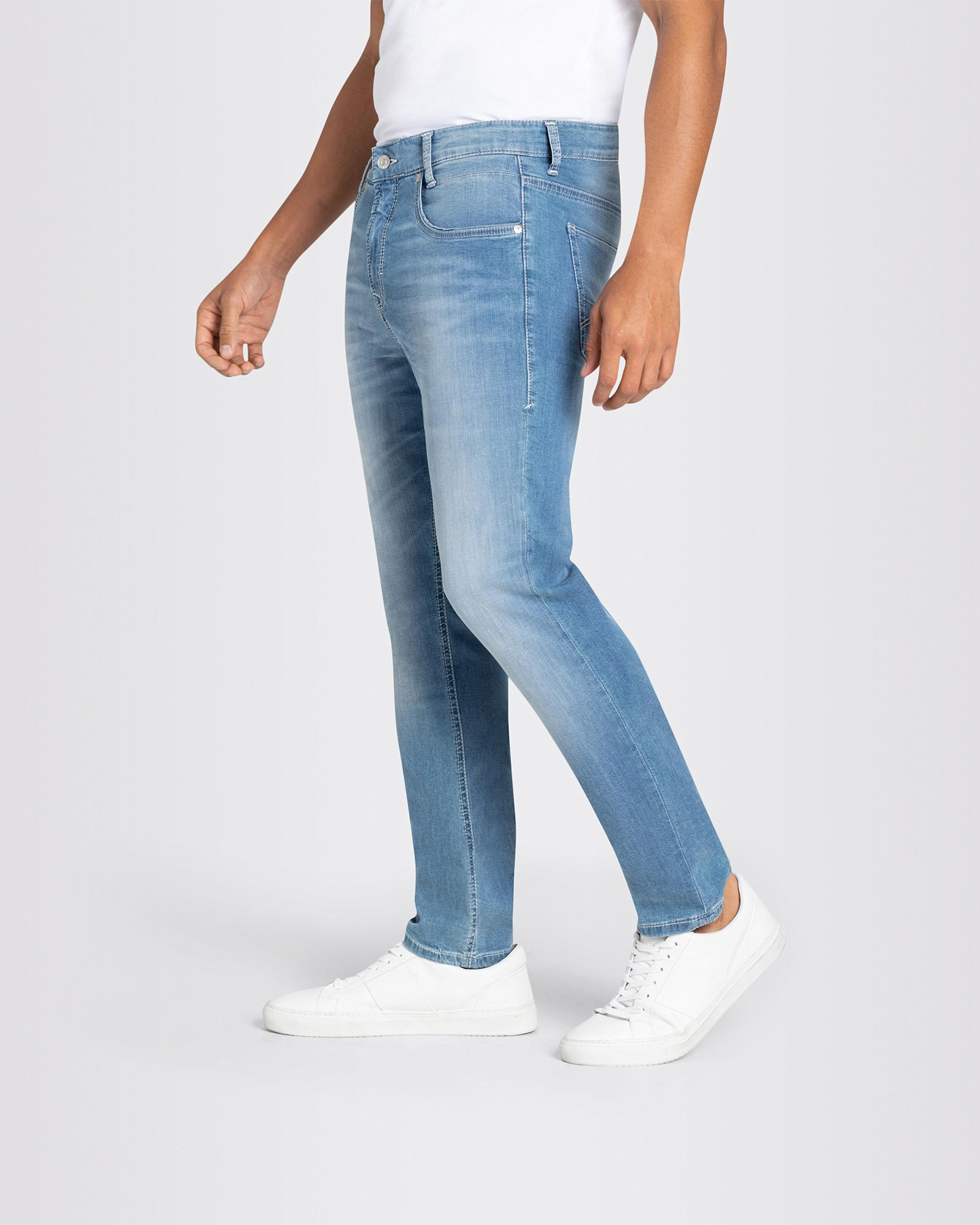 ARNE PIPE LIGHT WEIGHT JEANS - LIGHT BLUE AUTHENTIC