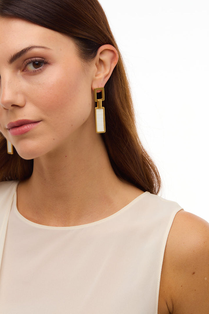 LIGHTBOURNE CAY FEATHER DROP EARRINGS