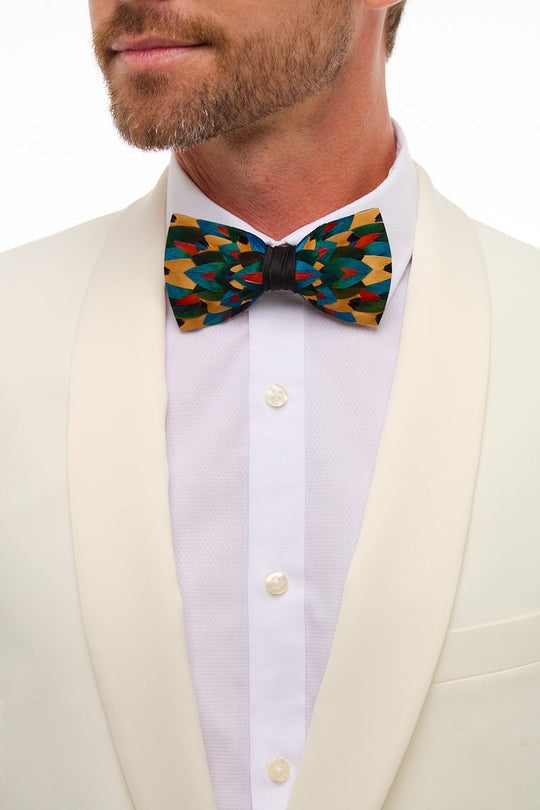 NASSAU FEATHER BOW TIE