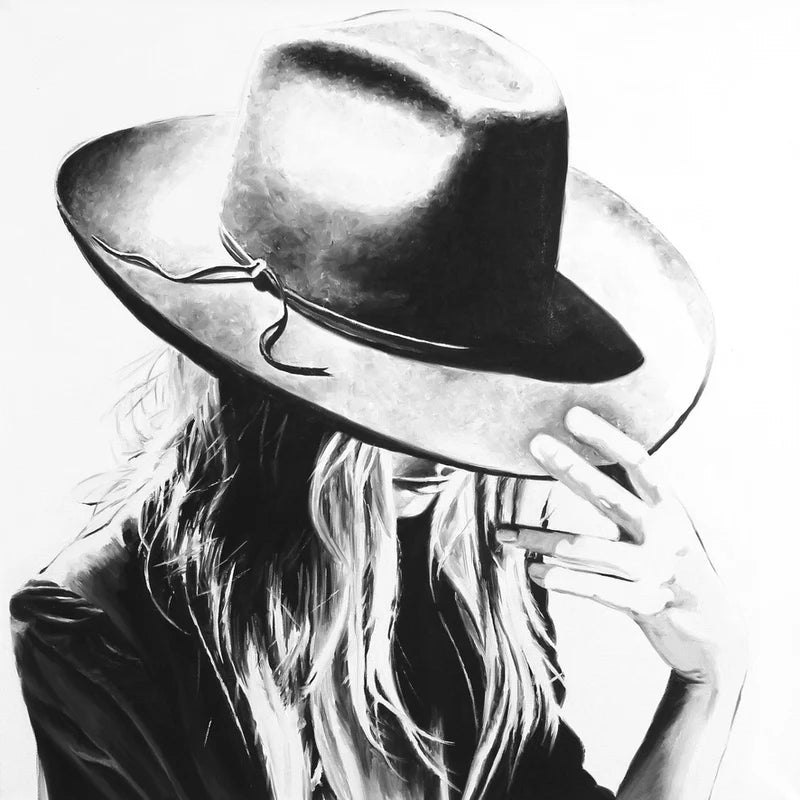 ON THE VERGE/AMBER SCENTED CANDLE