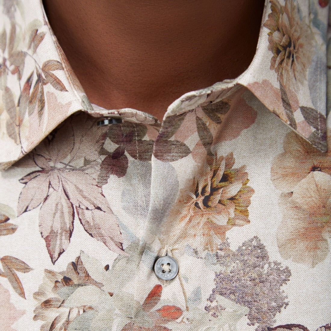 GARDEN PRINT COMFORT STRETCH SHAPED FIT SHIRT - DESERT