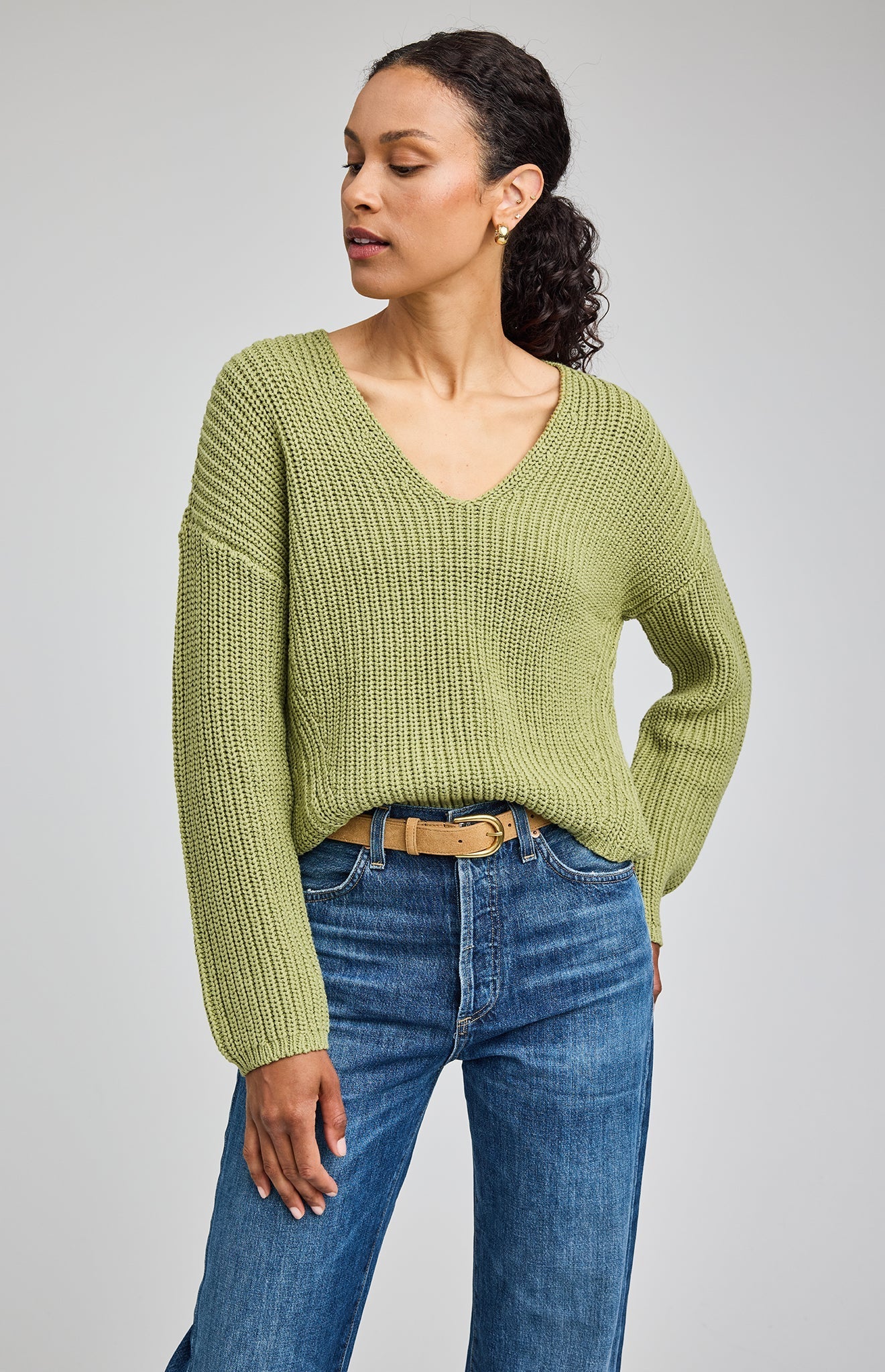 SPENCER V-NECK KNIT SWEATER - MEADOW