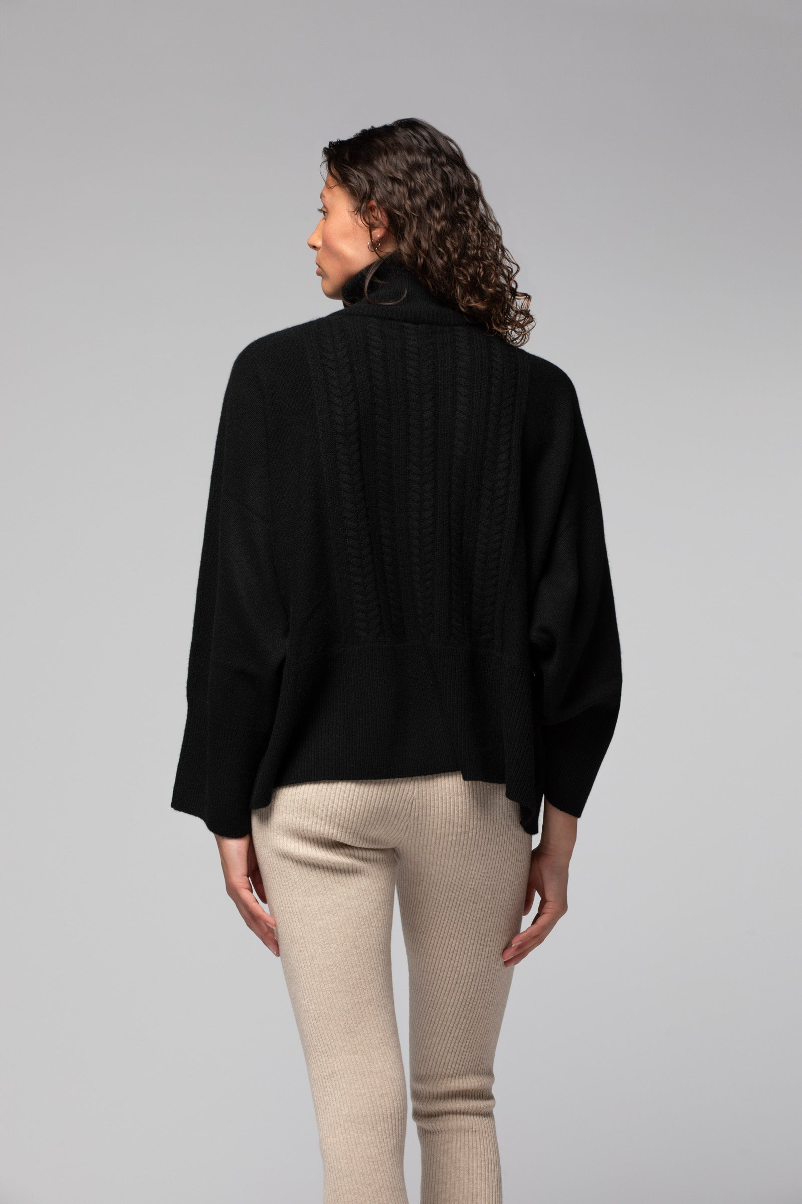 PARFAITE WOOL CASHMERE TURTLENECK SWEATER - BLACK