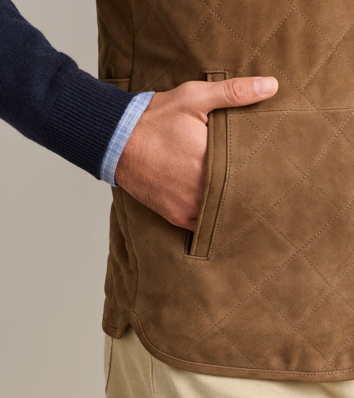 ESSEX SUEDE VEST - SAWGRASS