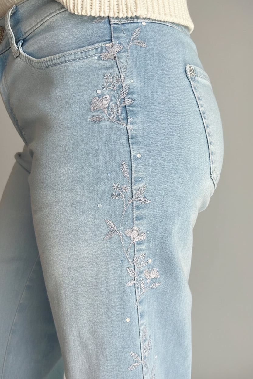 DREAM WIDE CROPPED FLOWER JEAN - CALIFORNIA BEACH USED WASH