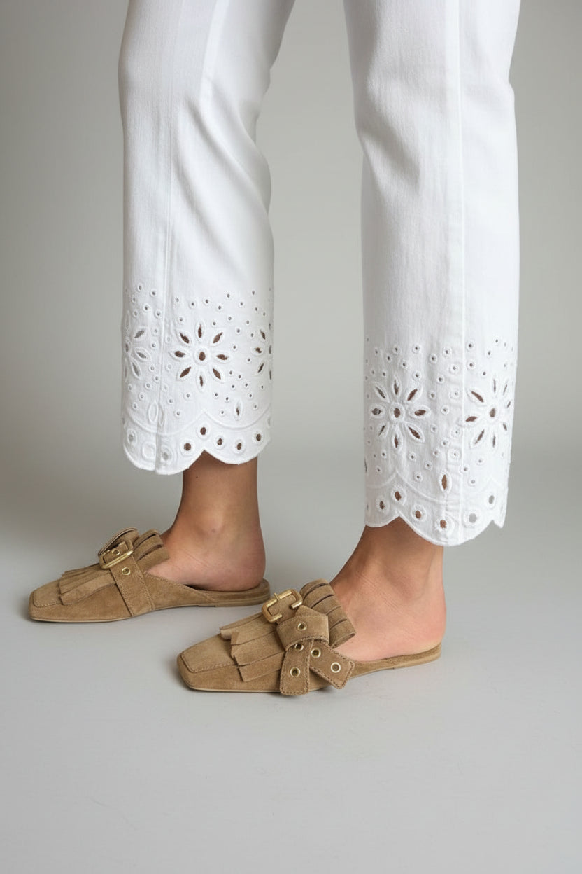 KICK FLARE MODERN EMBROIDERED JEANS - WHITE DENIM