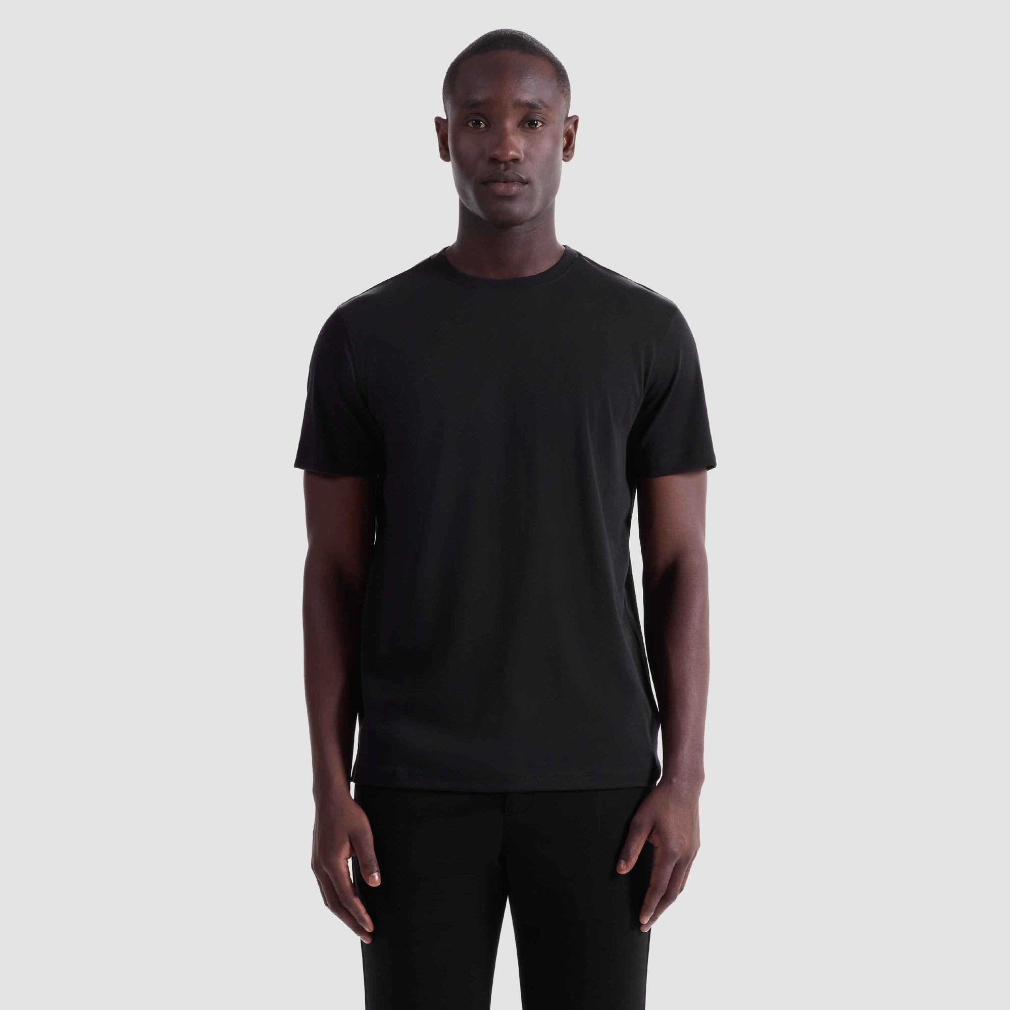 THE ESSENTIAL PIMA COTTON CREW - BLACK