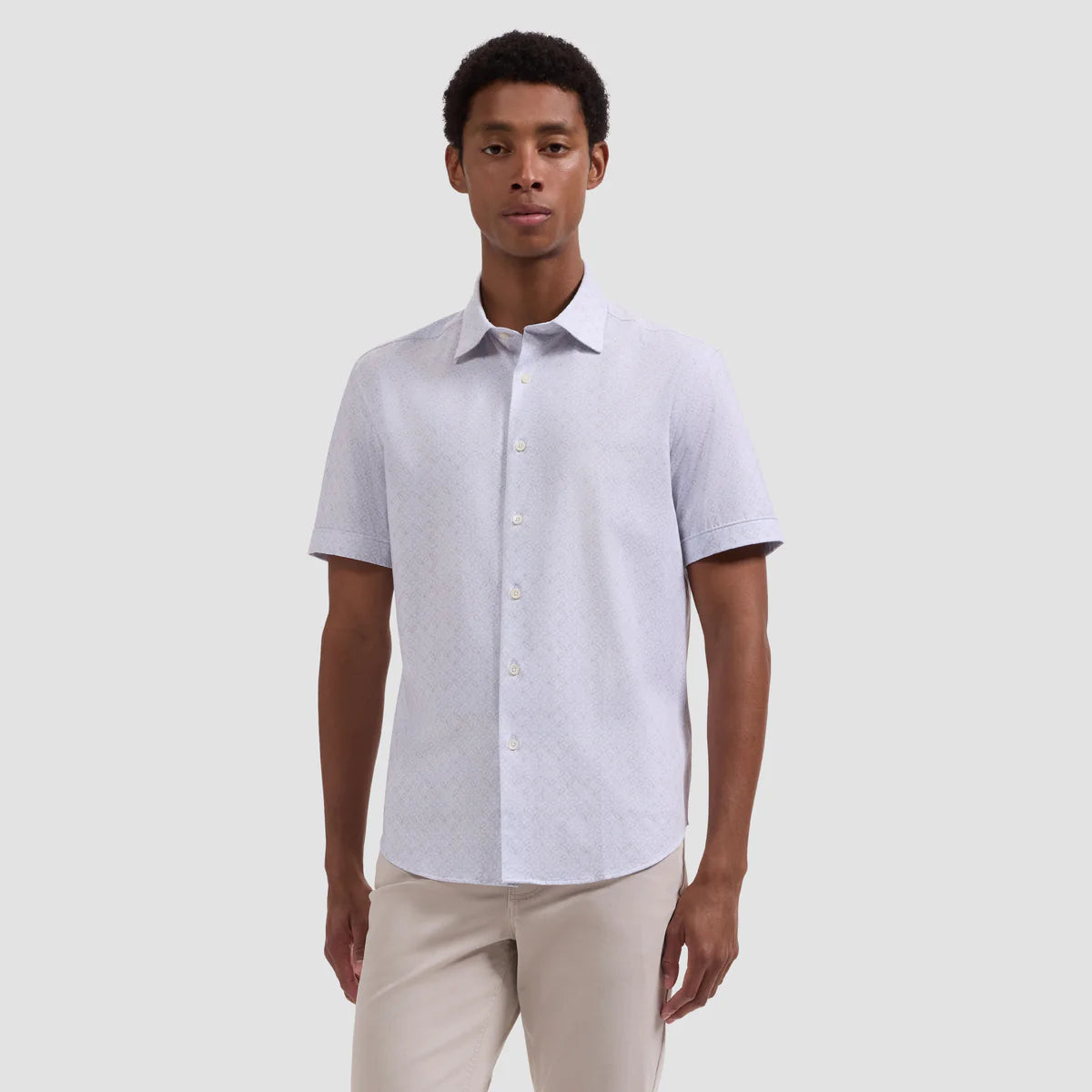 GEOMETRIC FLOWER PRINT 8 WAY STRETCH SHORT SLEEVE SHIRT - IVORY