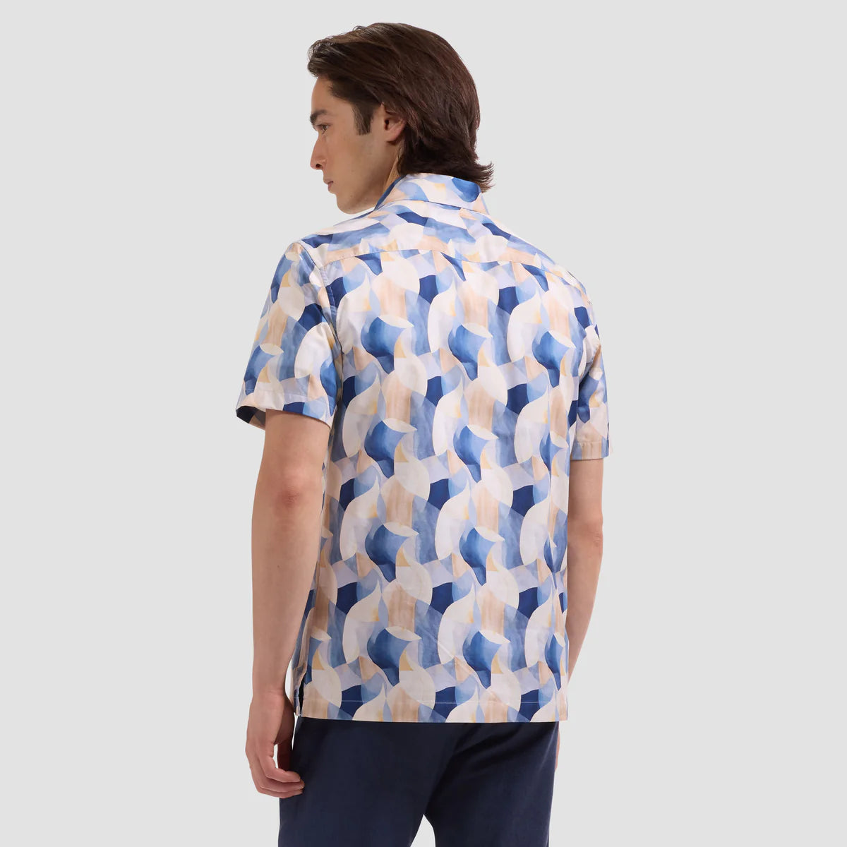 ABSTRACT PRINT COTTON SHAPED FIT SHORT SLEEVE SHIRT - COBALT