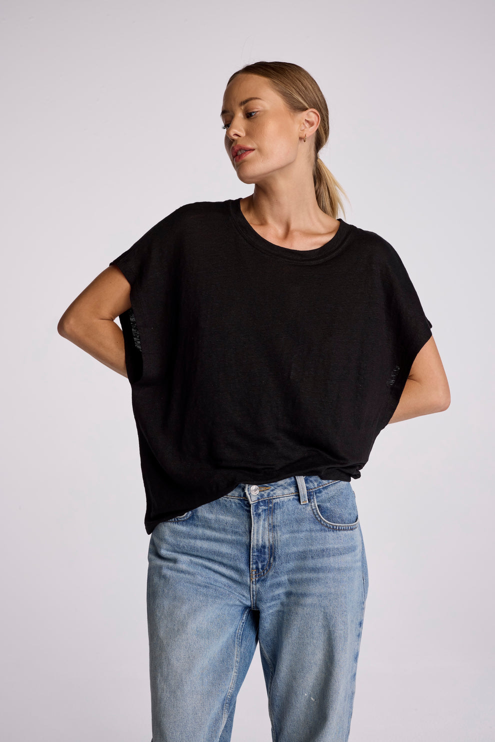 LINEN ROXY TEE - BLACK