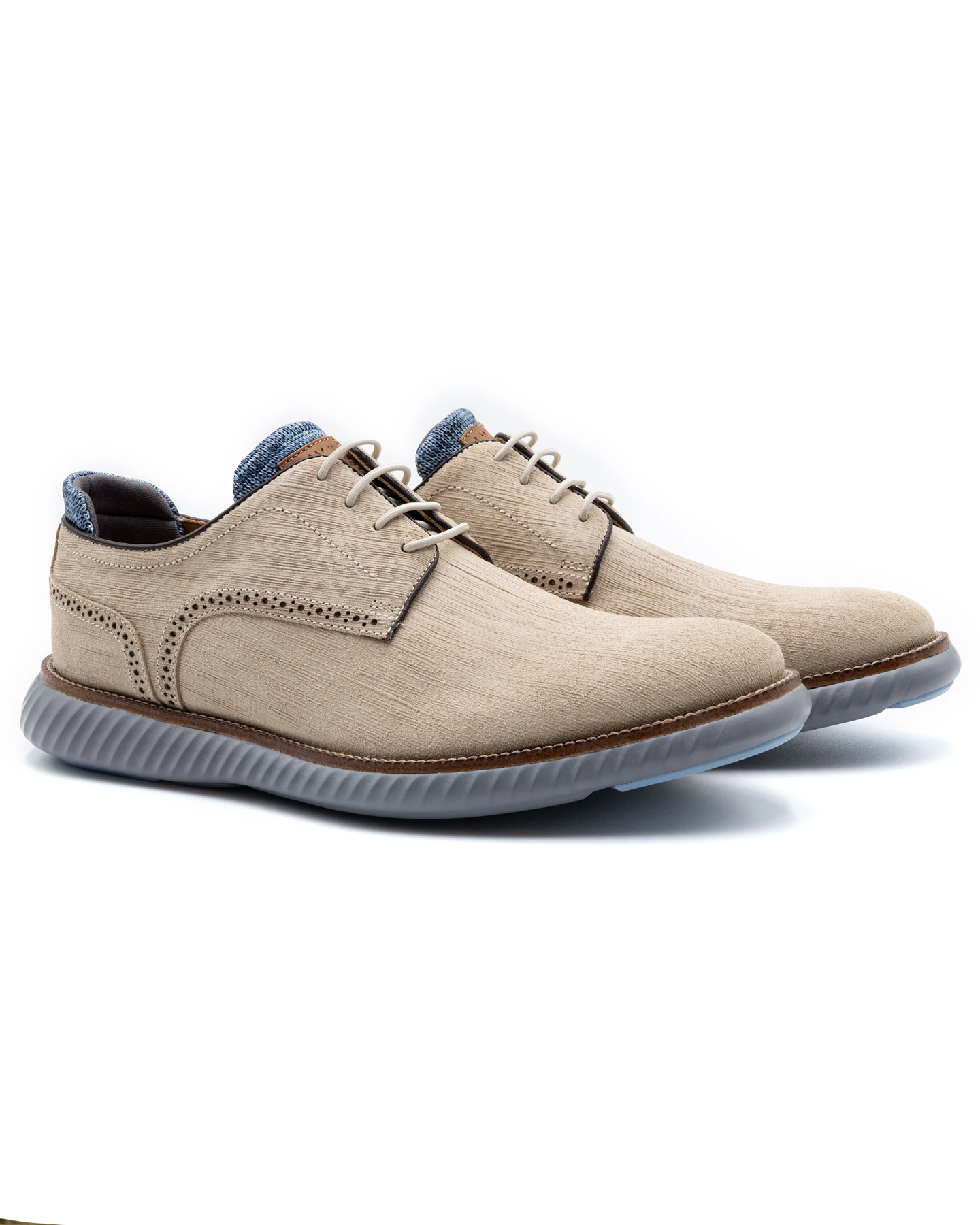 COUNTRYAIRE PLAINTOE SUEDE SHOE - BONE