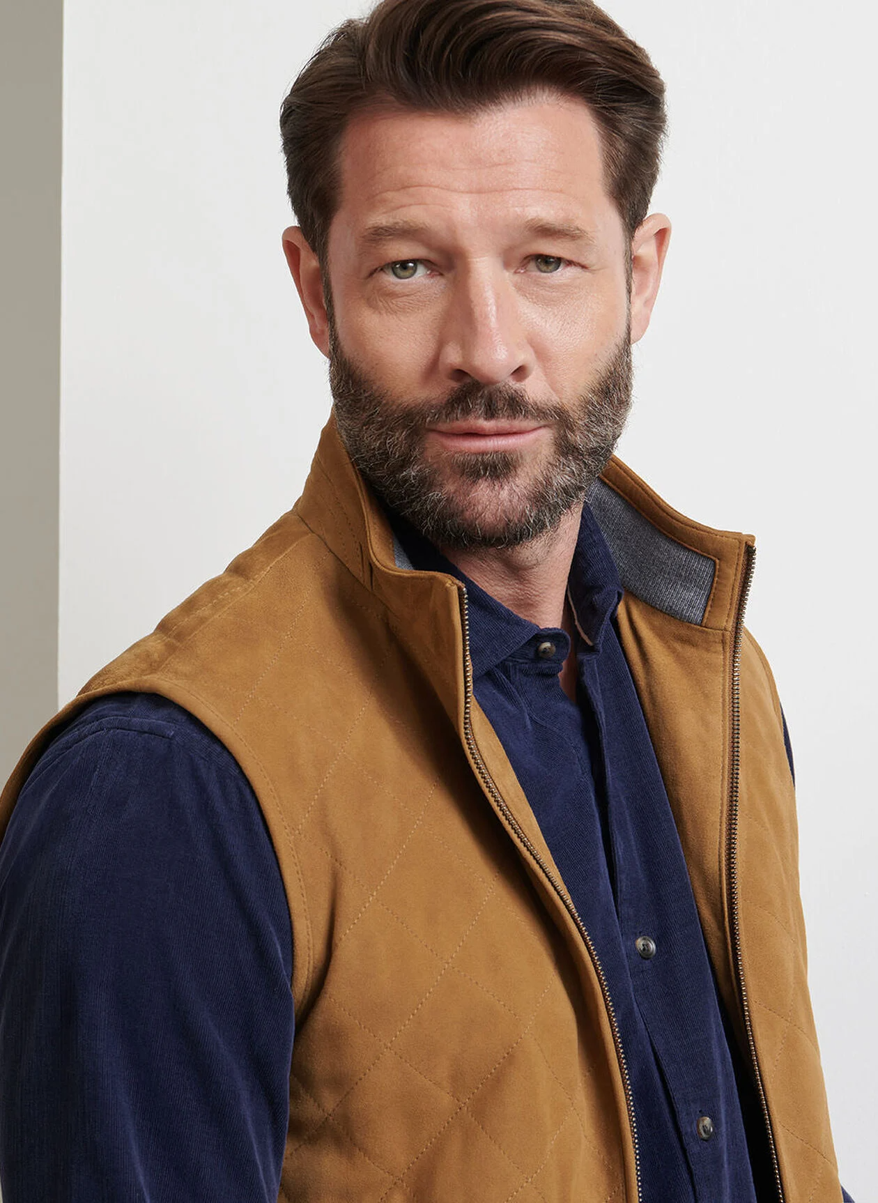 ESSEX SUEDE VEST - WHISKEY