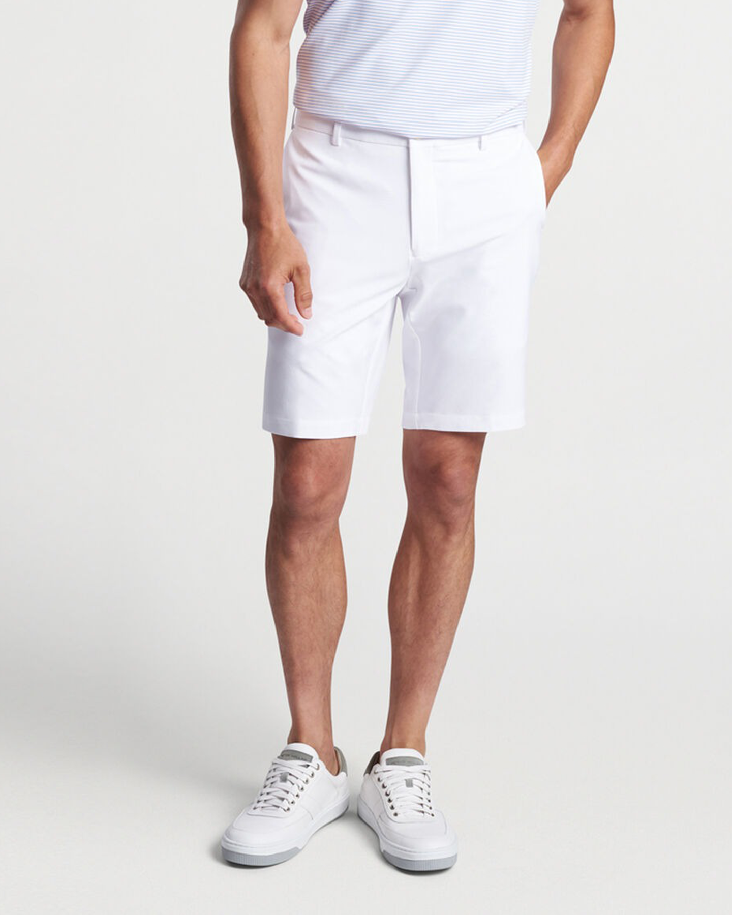 SURGE PERFORMANCE SHORT - WHITE