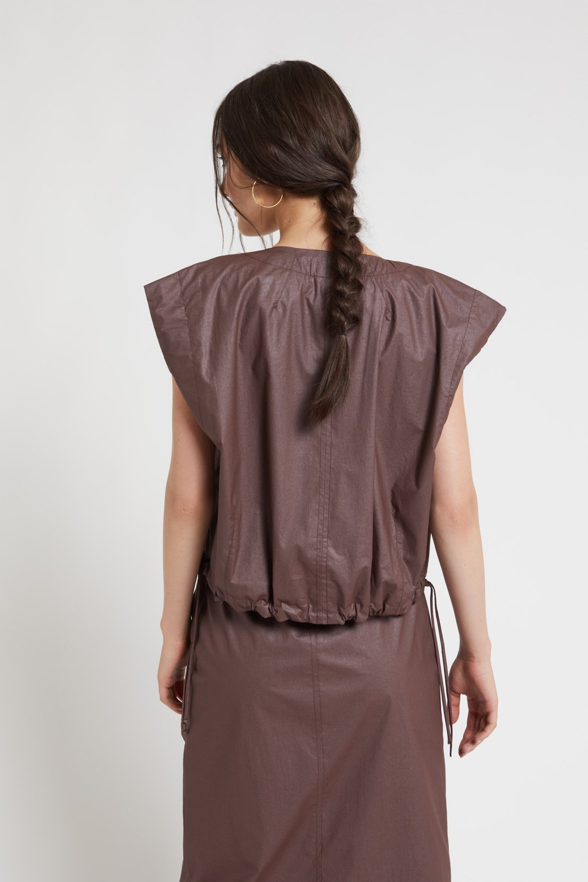 SOLID COTTON VEST WITH POCKETS - CHOCOLATE