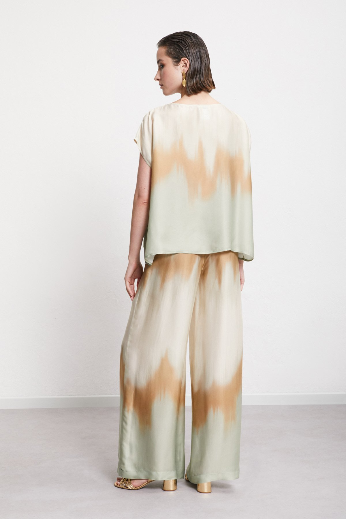 MINT OMBRE SATIN WIDE LEG PANT
