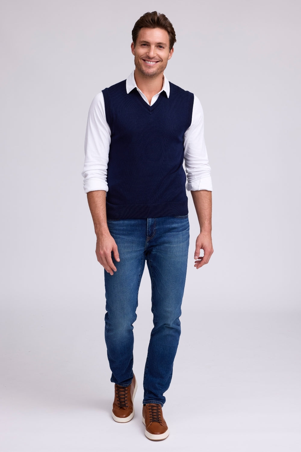 EXTRAFINE MERINO V-NECK VEST - INDIGO