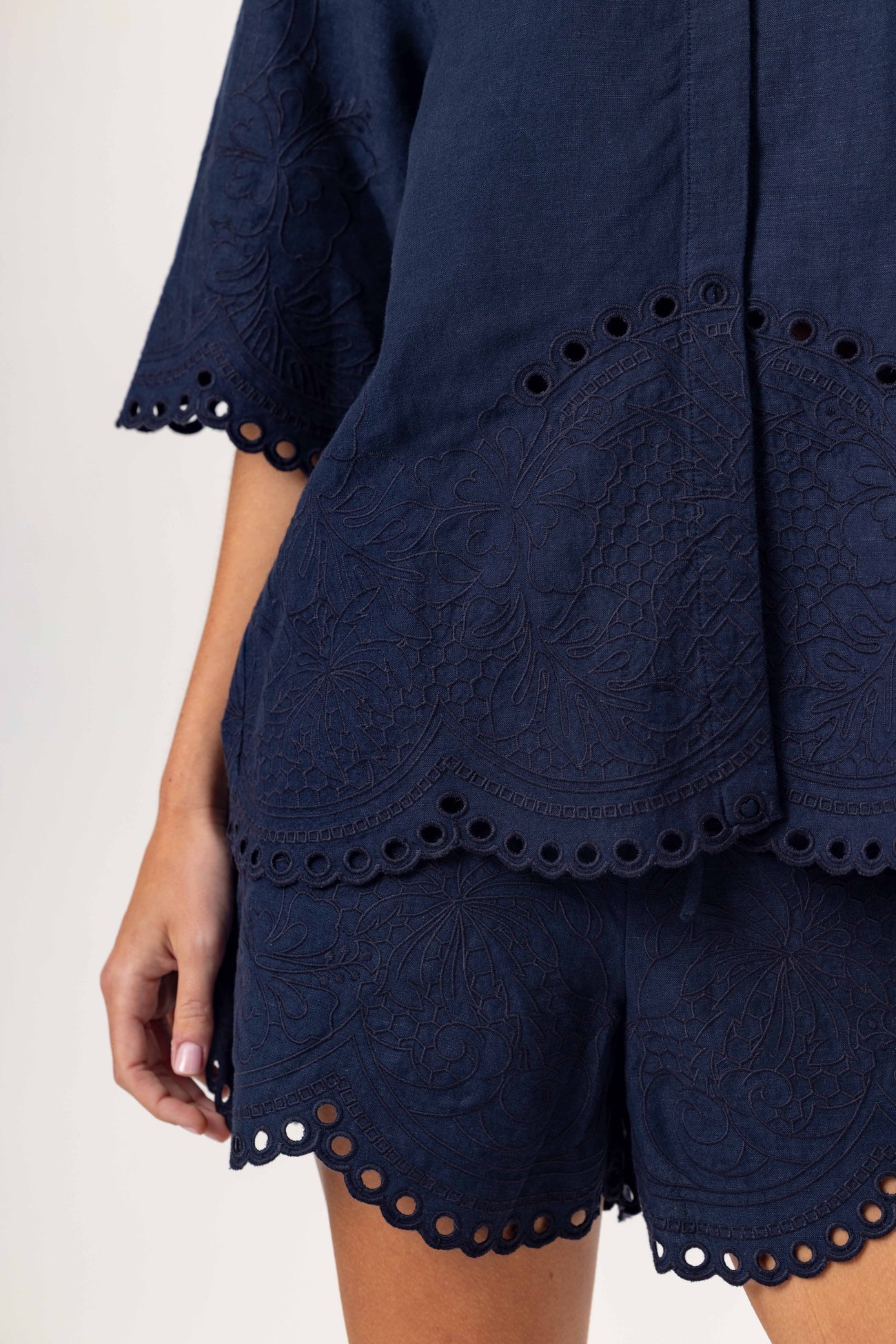 PADMA LINEN BLEND SHORT - NAVY