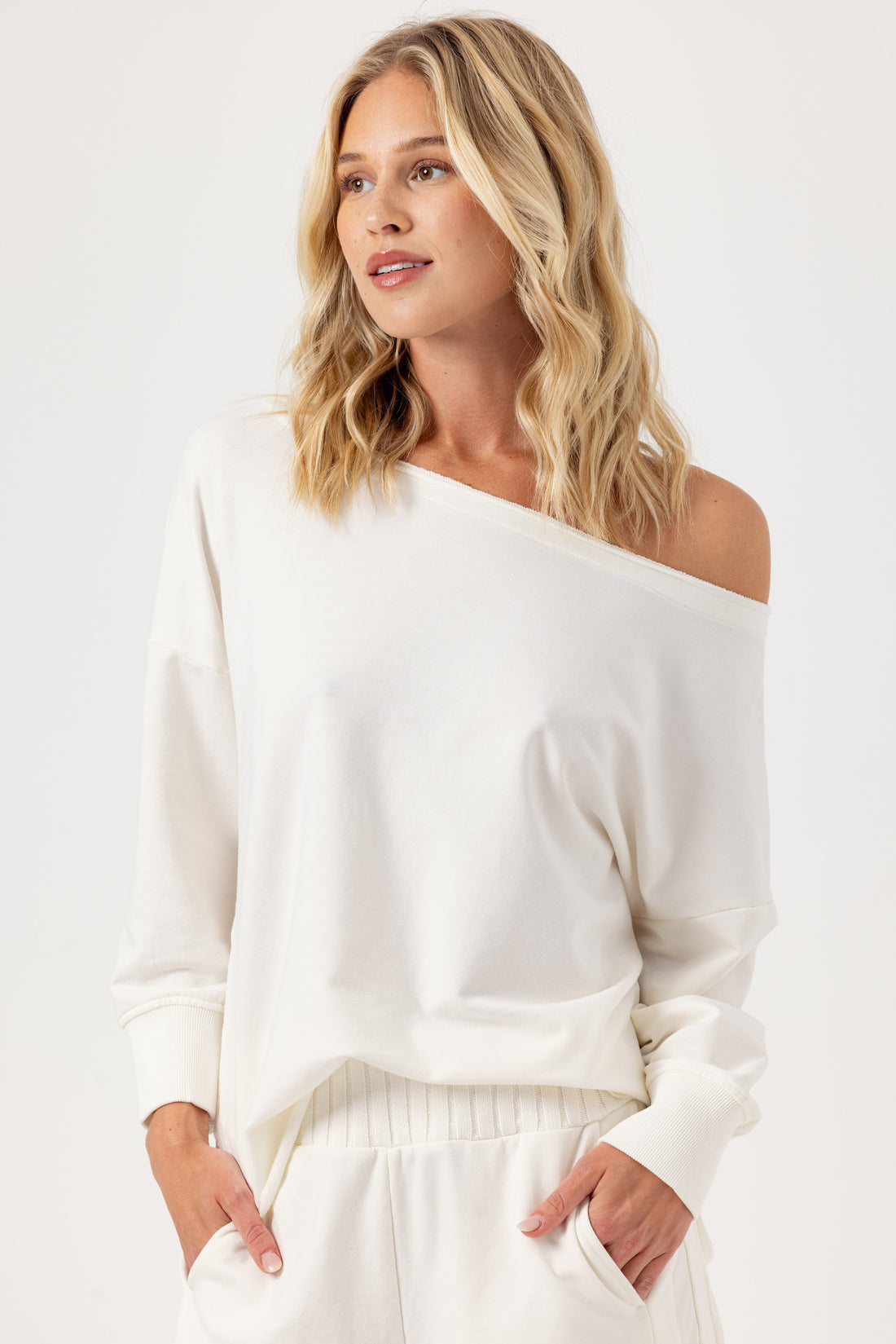 SEENA FRENCH TERRY PULLOVER - COCONUT MILK