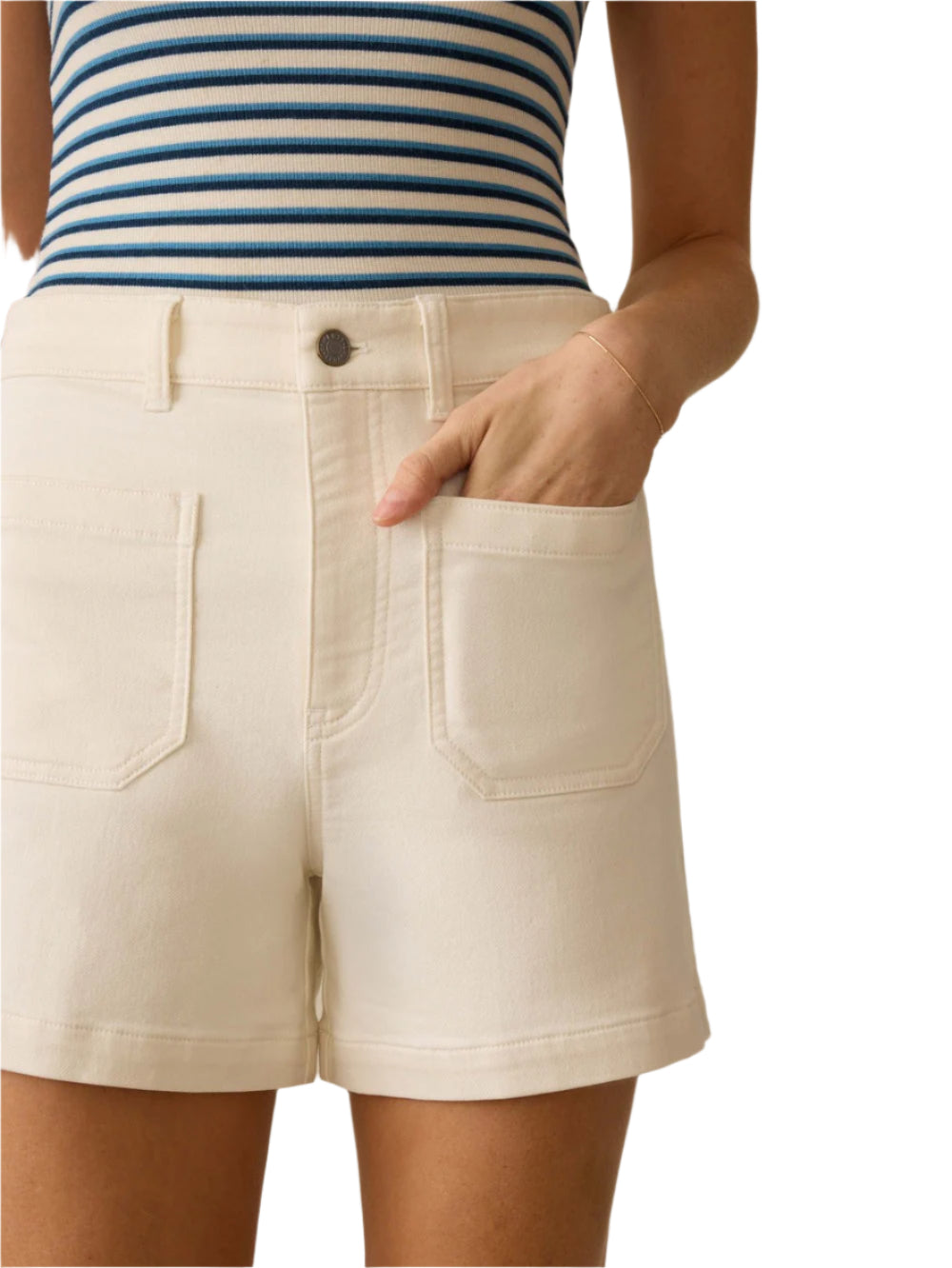 STRETCH TERRY PATCH POCKET SHORT - EGRET