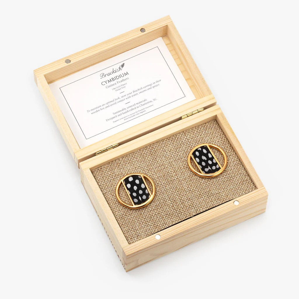 CYMBIDIUM FEATHER CIRCLE EARRINGS