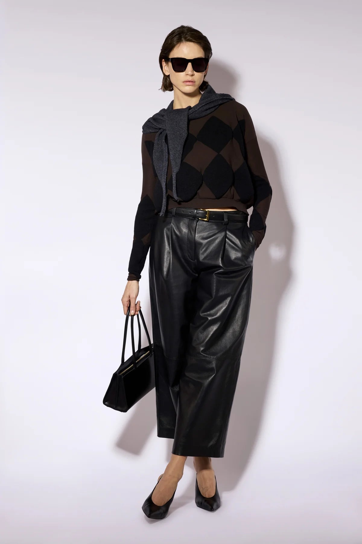 FLEECE WOOL DIAMOND PATTERN SWEATER - BLACK/DARK CHOCOLATE