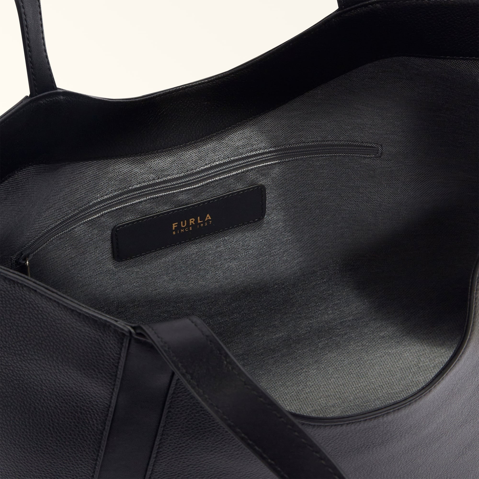 FURLA GOCCIA SHOULDER XL BAG - BLACK