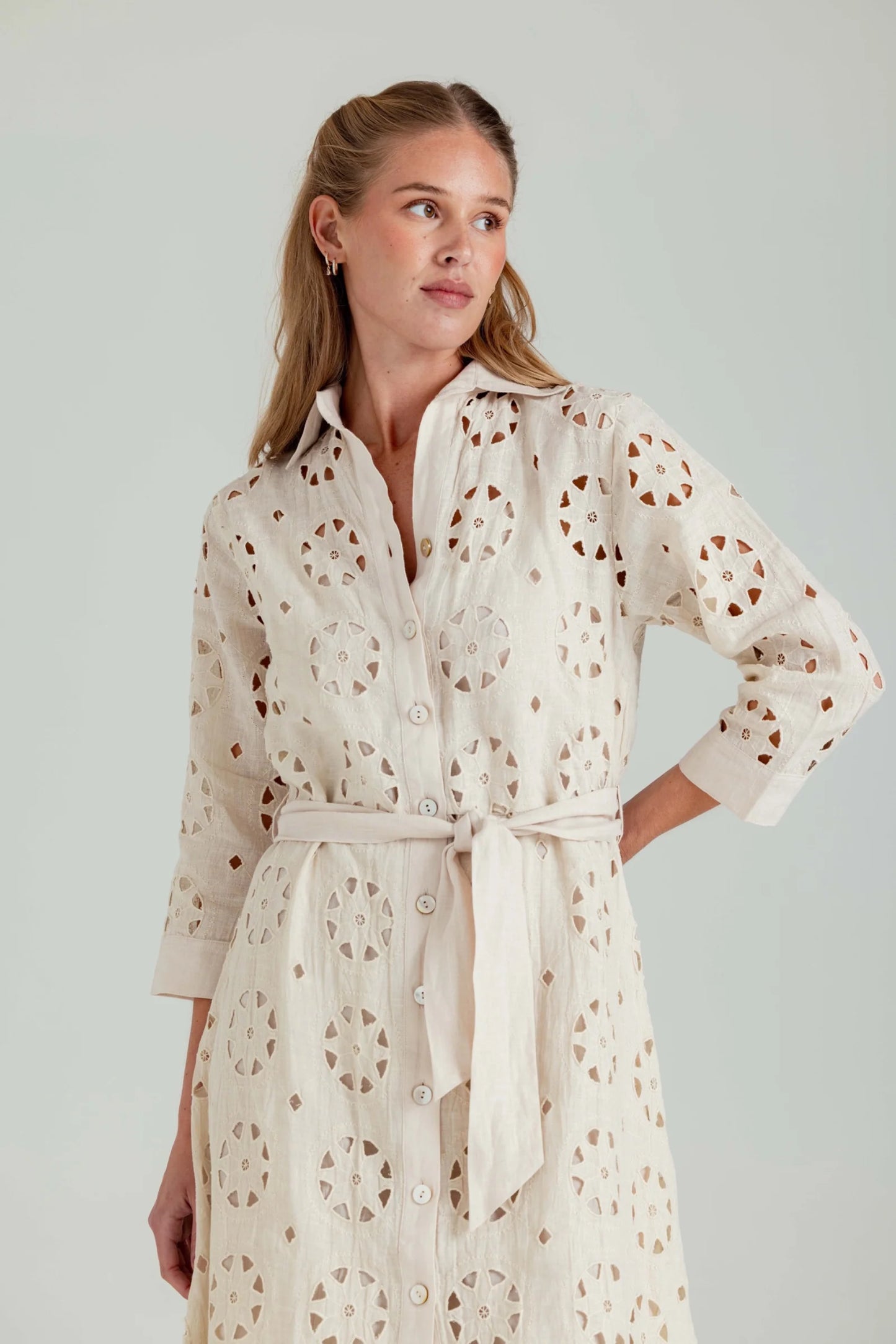 LAUREL LINEN DRESS - MOONBEAM