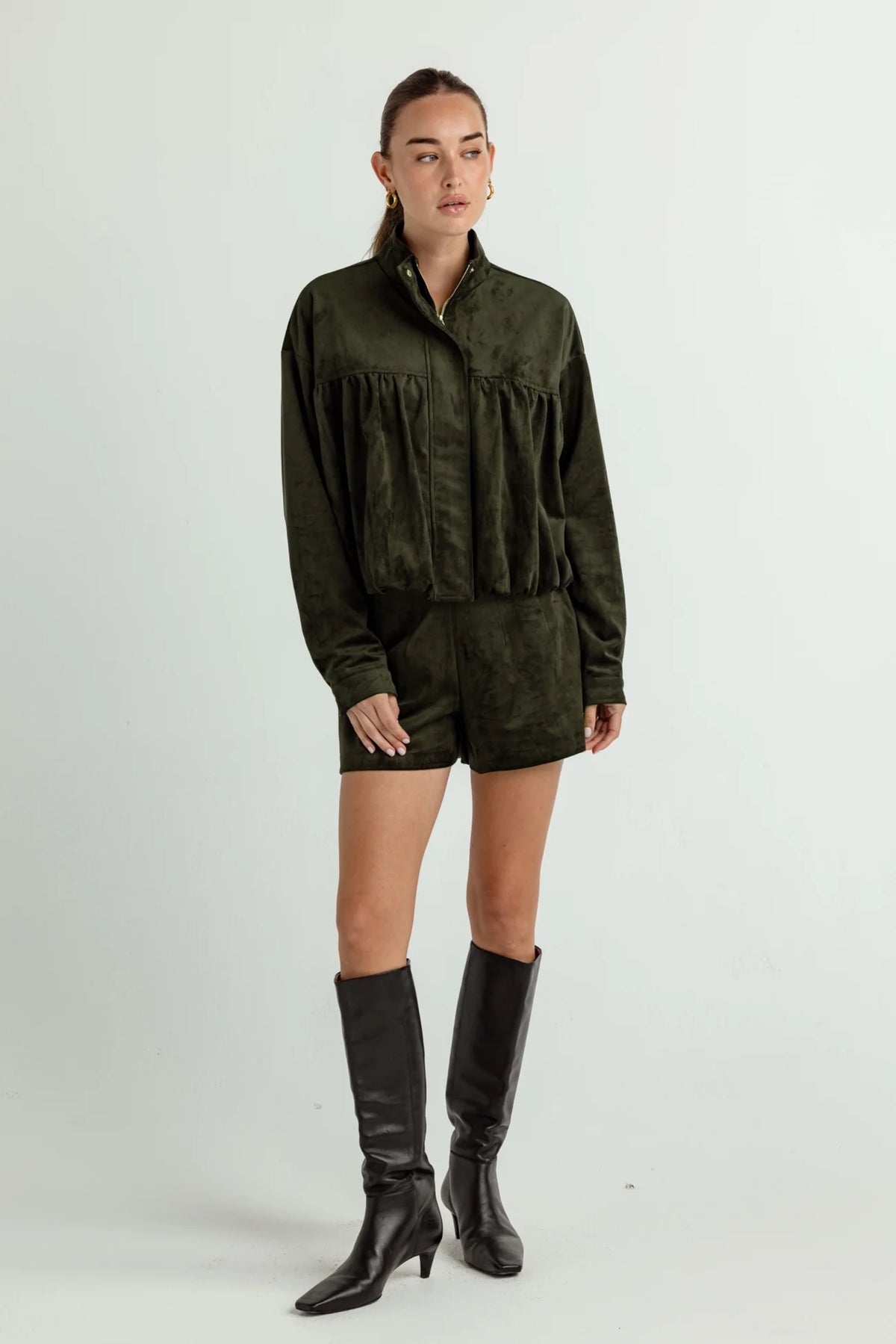 SUEDE JASPER SHORTS - MOORLAND GREEN