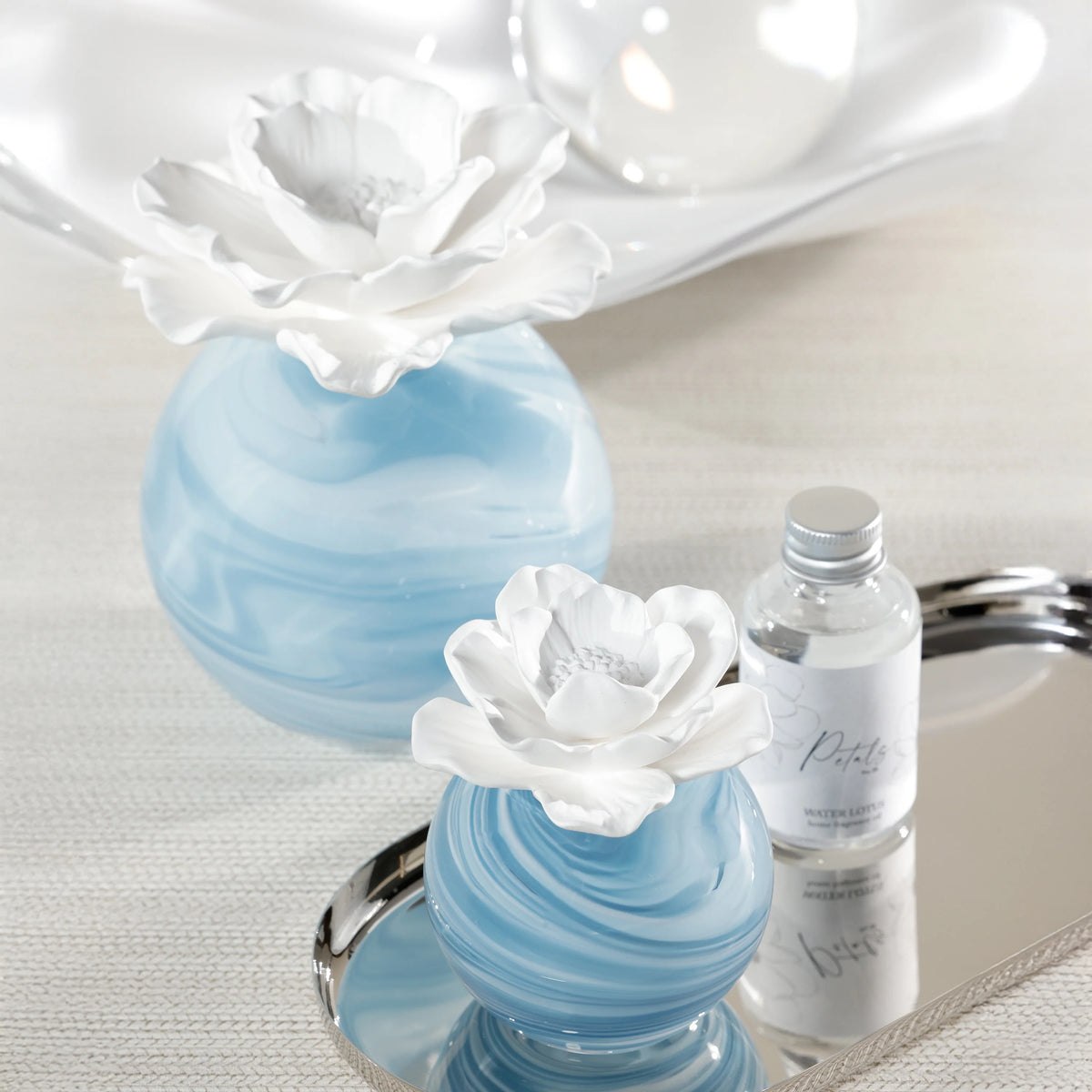 PETALS PORCELAIN DIFFUSER - WATER LOTUS