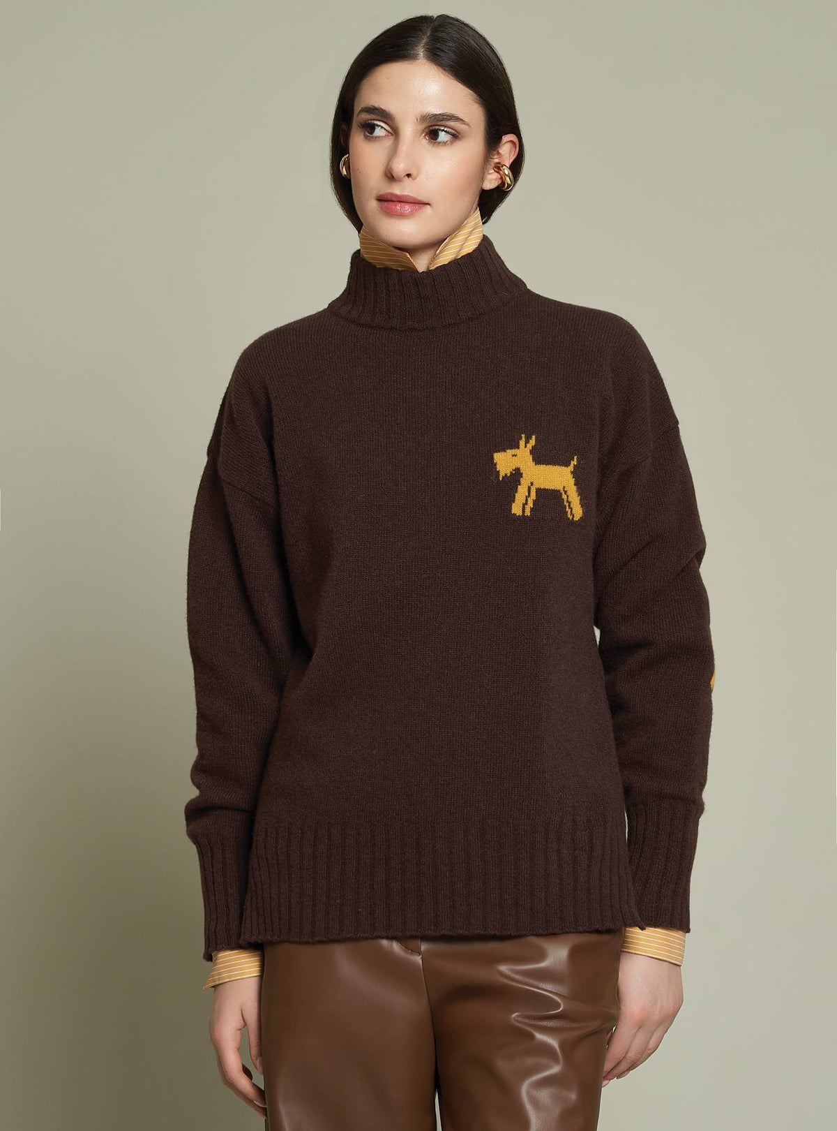 BROWN DOGGY PRINT WOOL SWEATER
