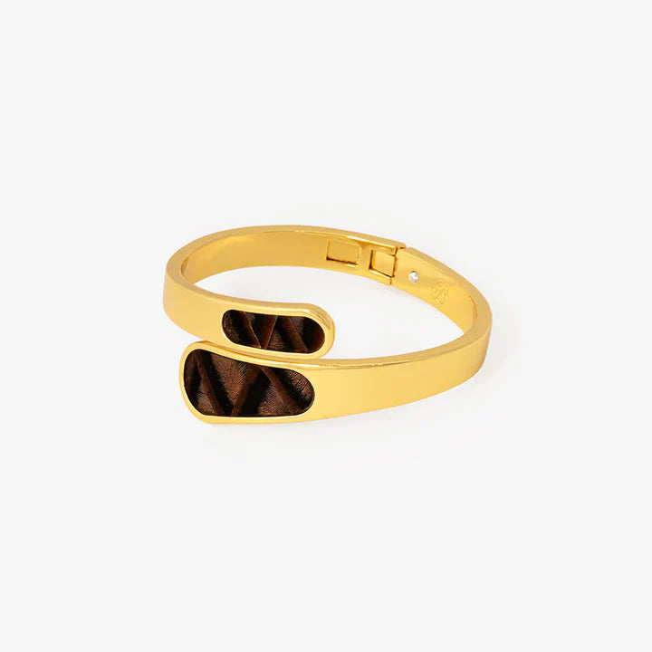 LYRA FEATHER BEZEL HINGE CUFF BRACELET