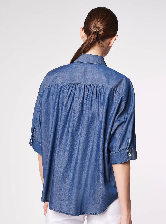 MEDIUM WASH CHAMBRAY BUTTON DOWN BLOUSE