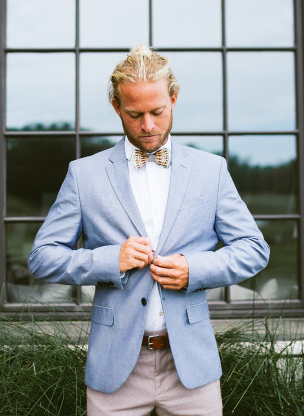 GREY BOBWHITE FEATHER BOW TIE