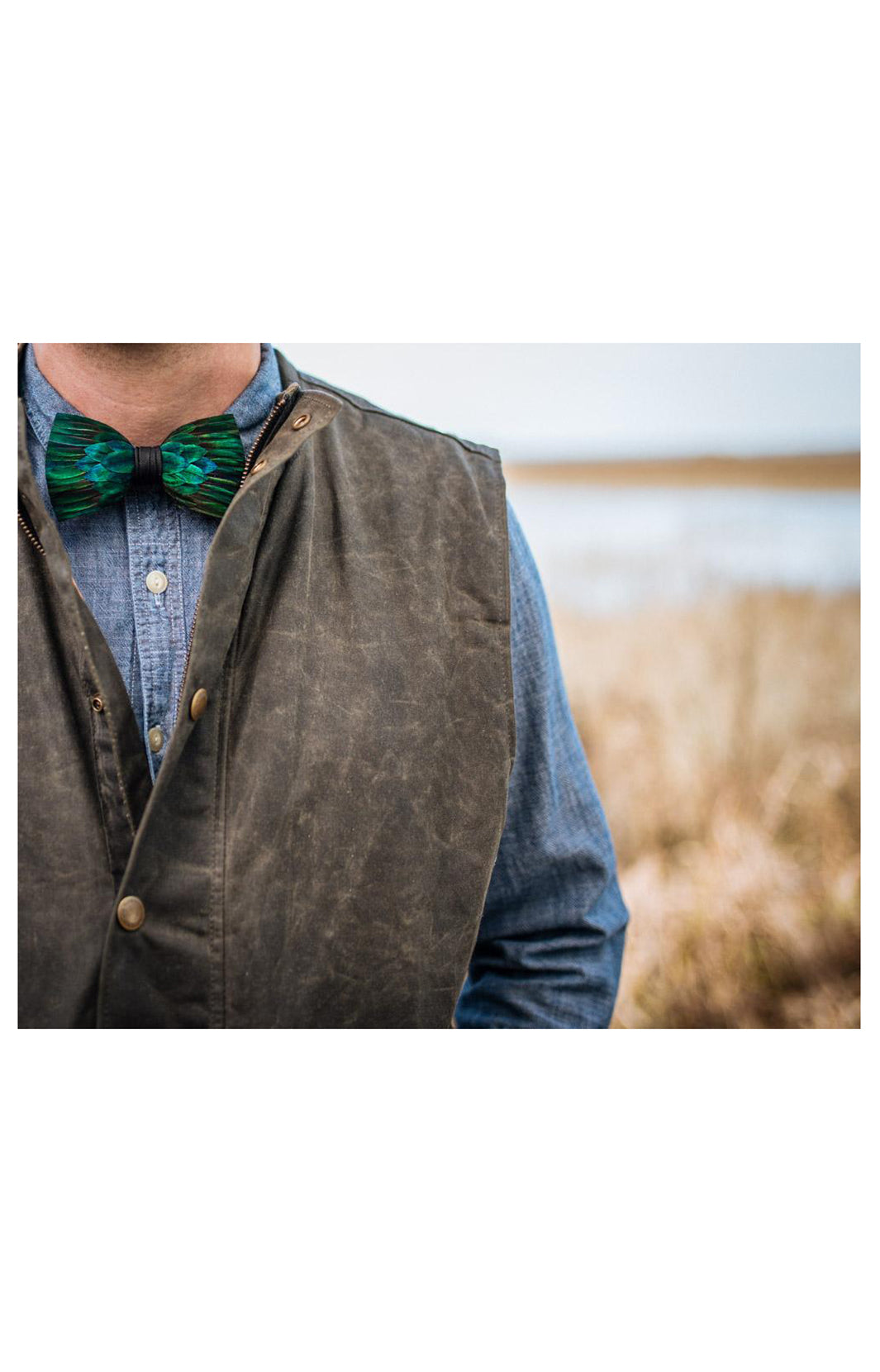 CHISOLM FEATHER BOW TIE